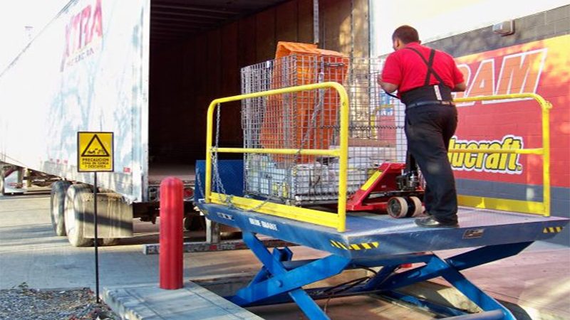 Makaslı Yük Asansörü